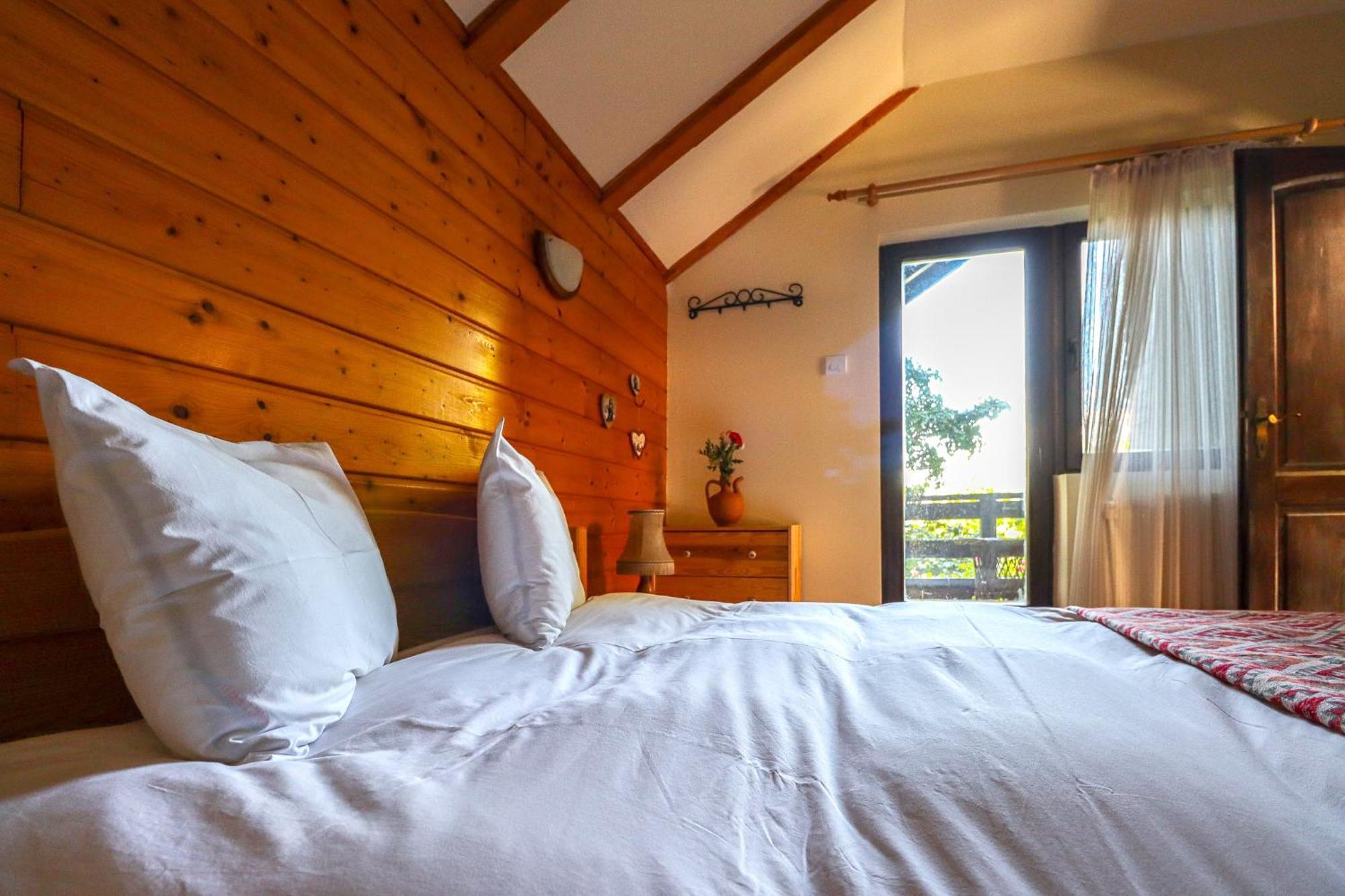 Mountain Family Chalet On Prahova Valley Комарник Екстериор снимка