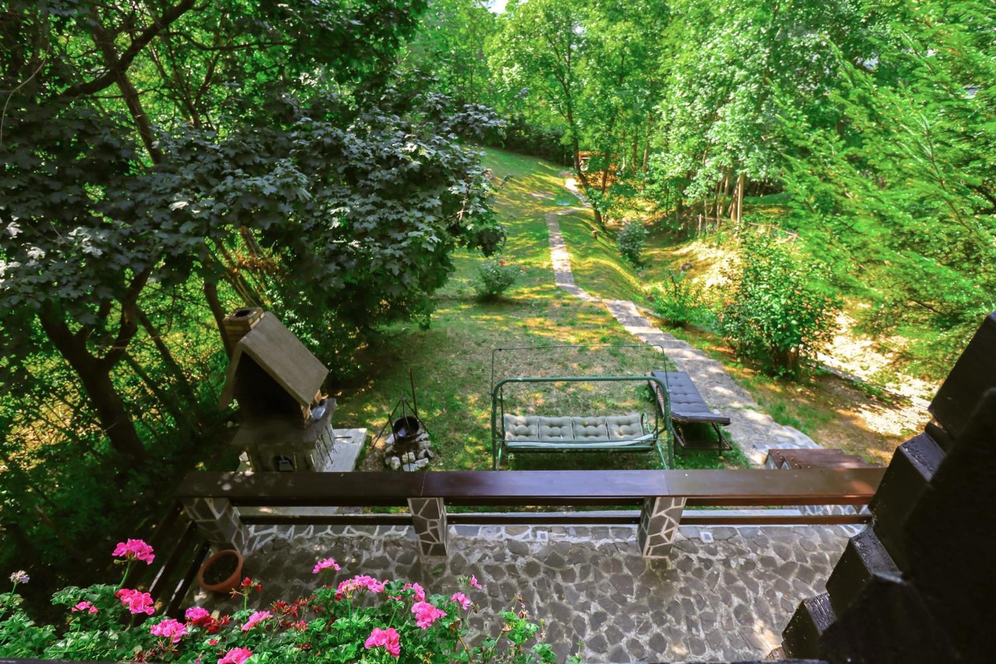 Mountain Family Chalet On Prahova Valley Комарник Екстериор снимка